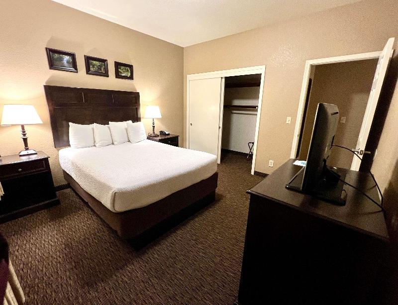 Best Western Country Inn image