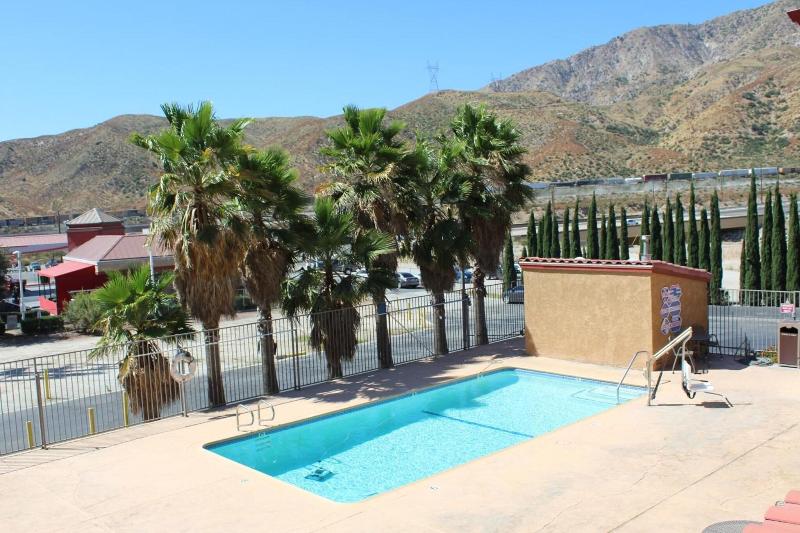 Cajon Pass image