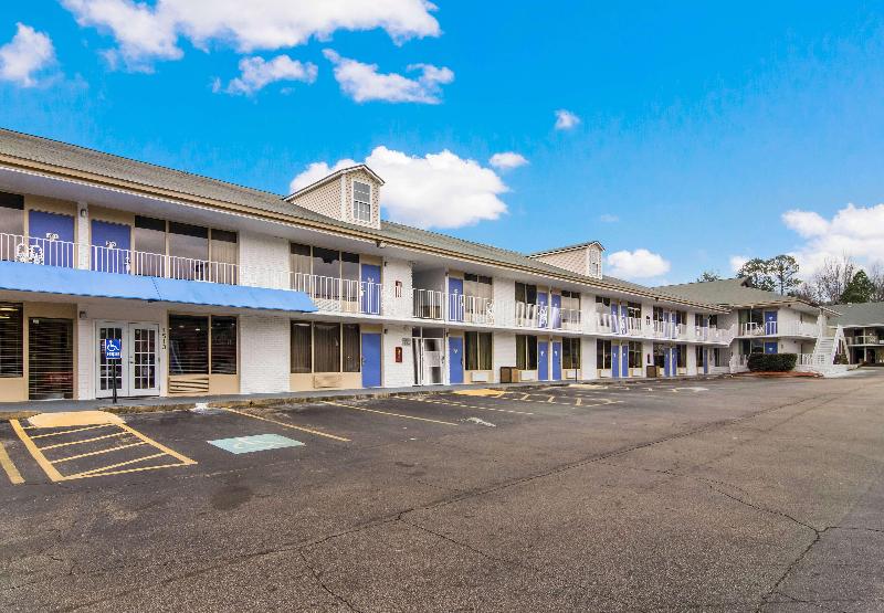 Motel 6 Lagrange, Ga — general view