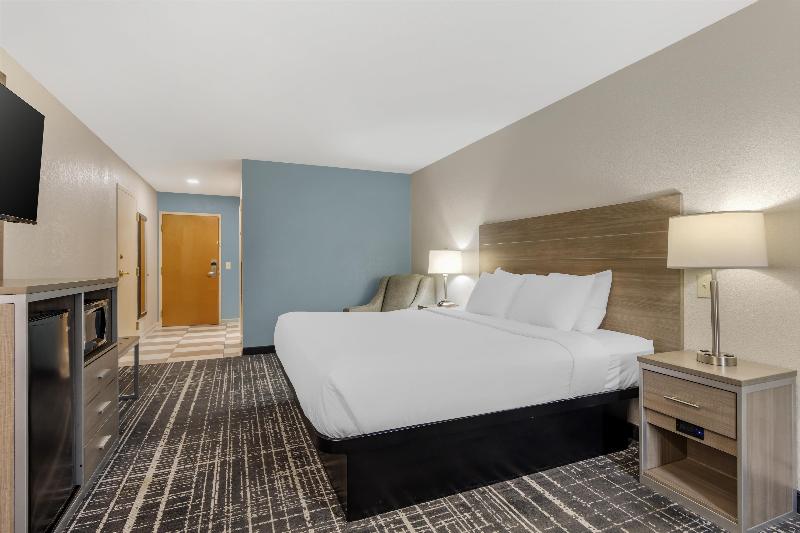 Best Western Commerce Inn image
