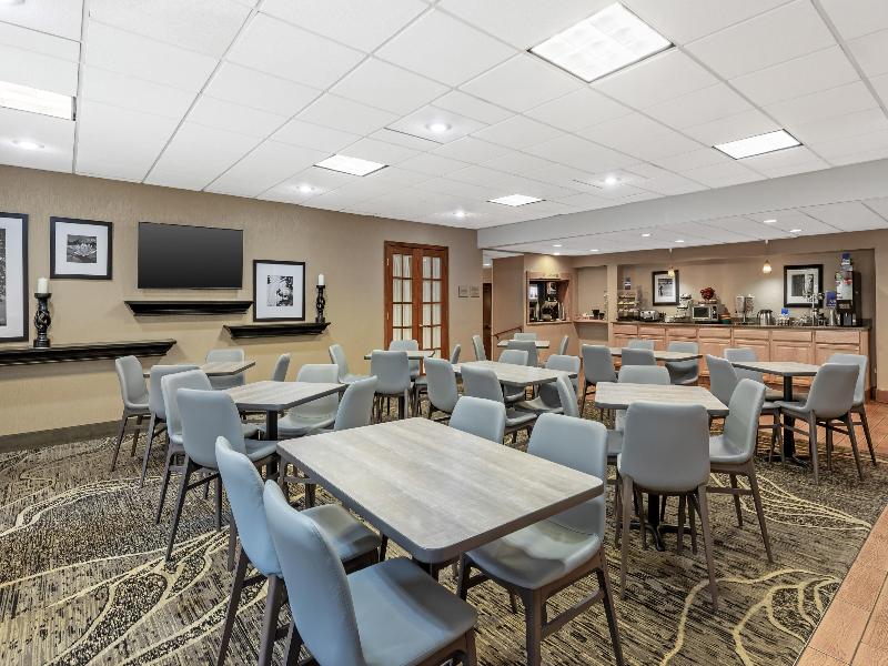 Best Western Holiday Lodge image