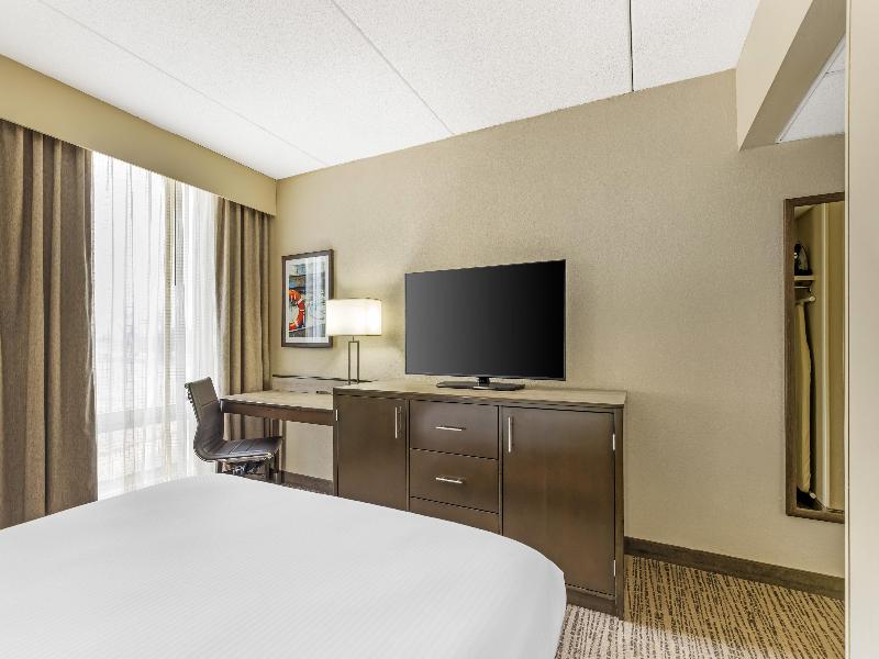 Best Western Holiday Lodge image