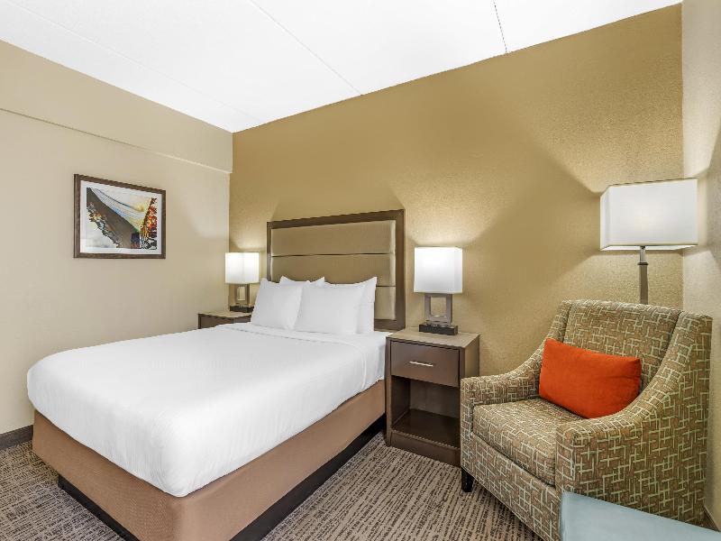 Best Western Holiday Lodge image