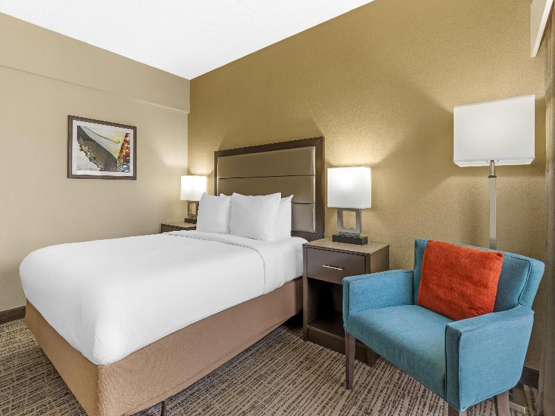 Best Western Holiday Lodge image