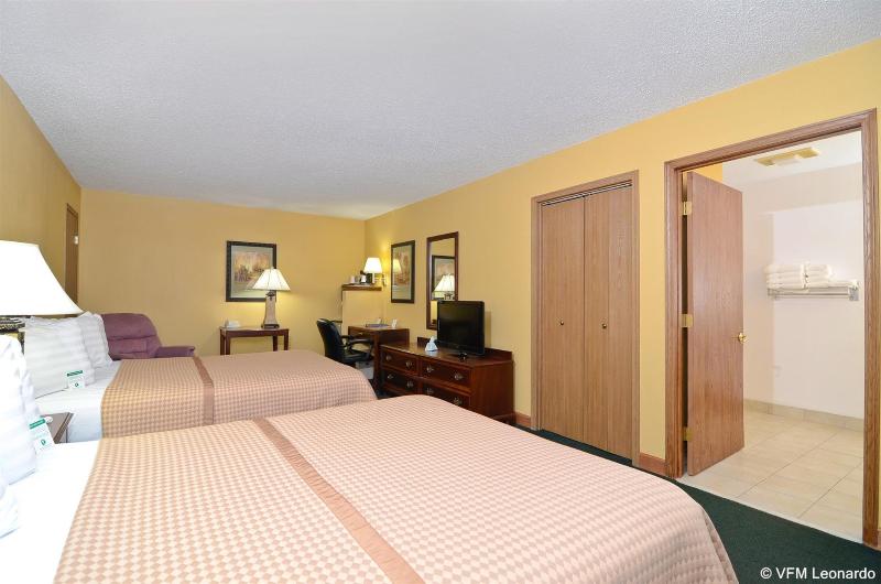 Americas Best Value Inn Iola image