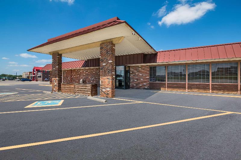 Rodeway Inn McPherson image