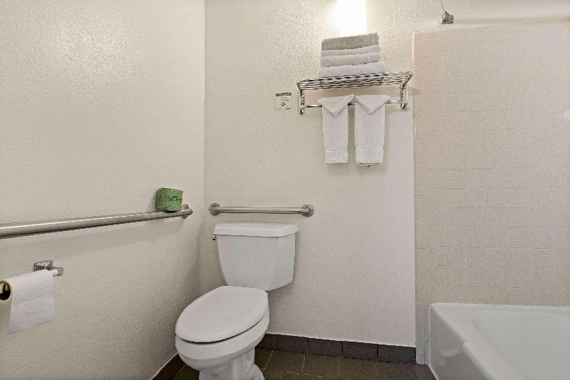 Rodeway Inn McPherson image