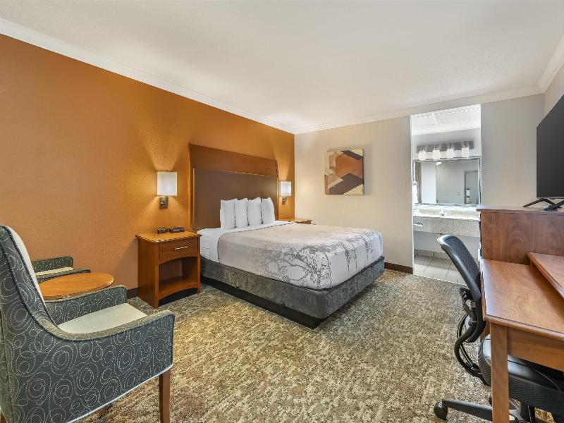 Best Western Angus Inn image