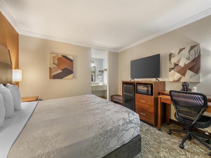 Best Western Angus Inn image