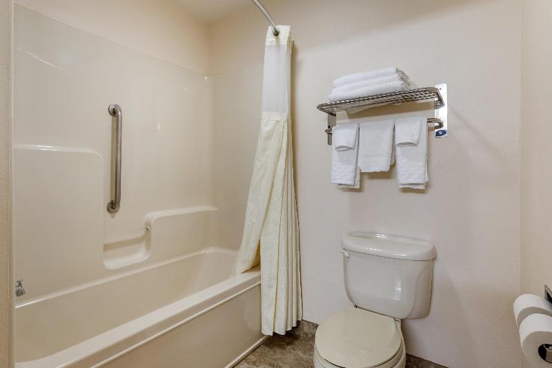 Best Western Parsons Inn image