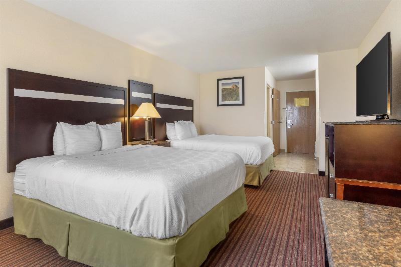 Best Western Parsons Inn image