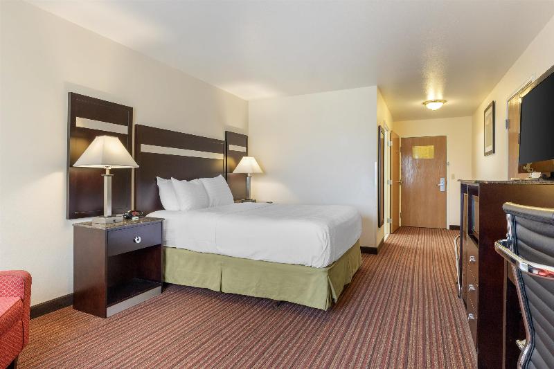 Best Western Parsons Inn image