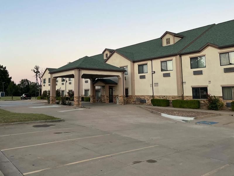Days Inn By Wyndham Coffeyville image