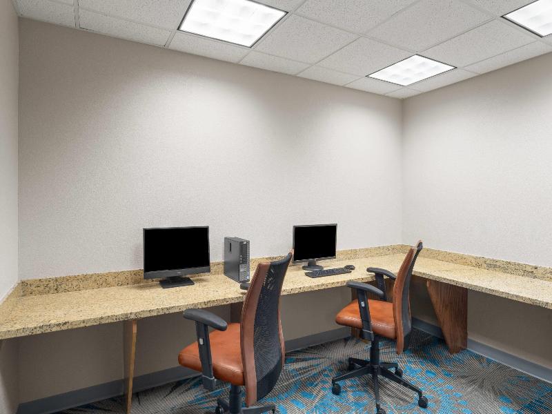 Days Inn By Wyndham Coffeyville image