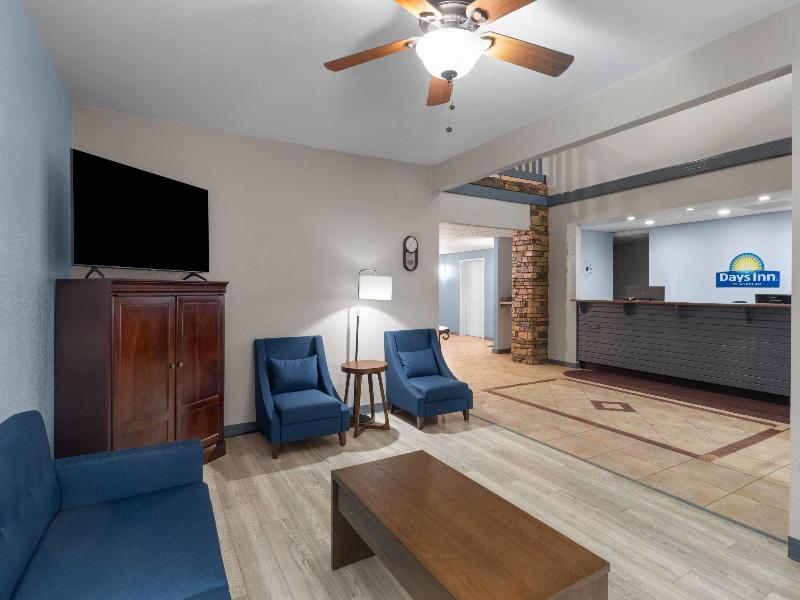 Days Inn By Wyndham Coffeyville image
