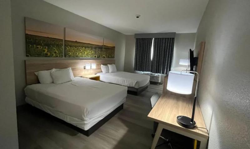 Days Inn By Wyndham Coffeyville image