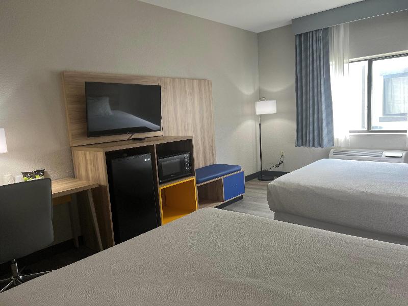 Days Inn By Wyndham Coffeyville image