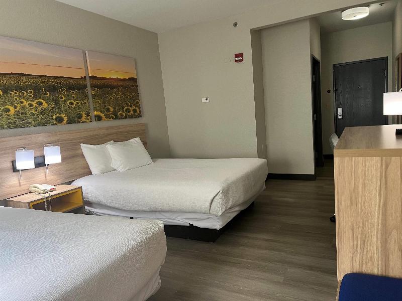 Days Inn By Wyndham Coffeyville image