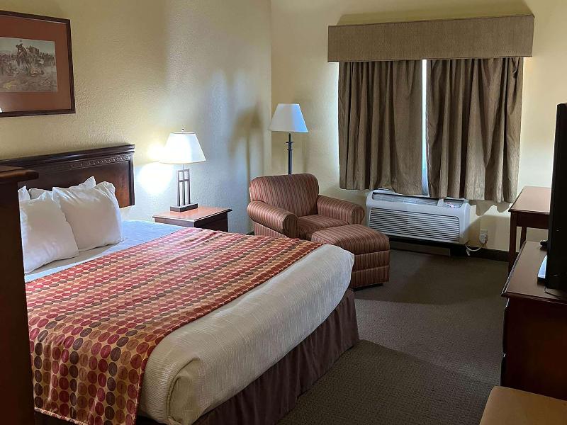 Days Inn By Wyndham Coffeyville image
