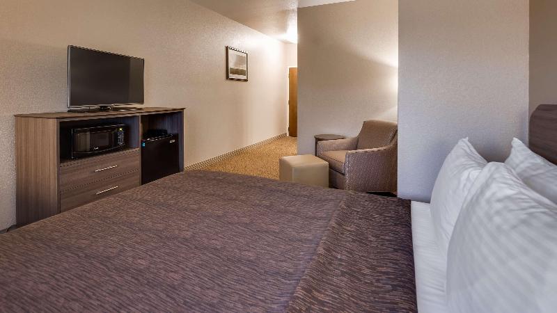 Best Western El-Quartelejo Inn & Suites image