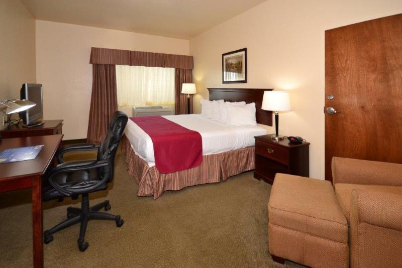 Best Western El-Quartelejo Inn & Suites image