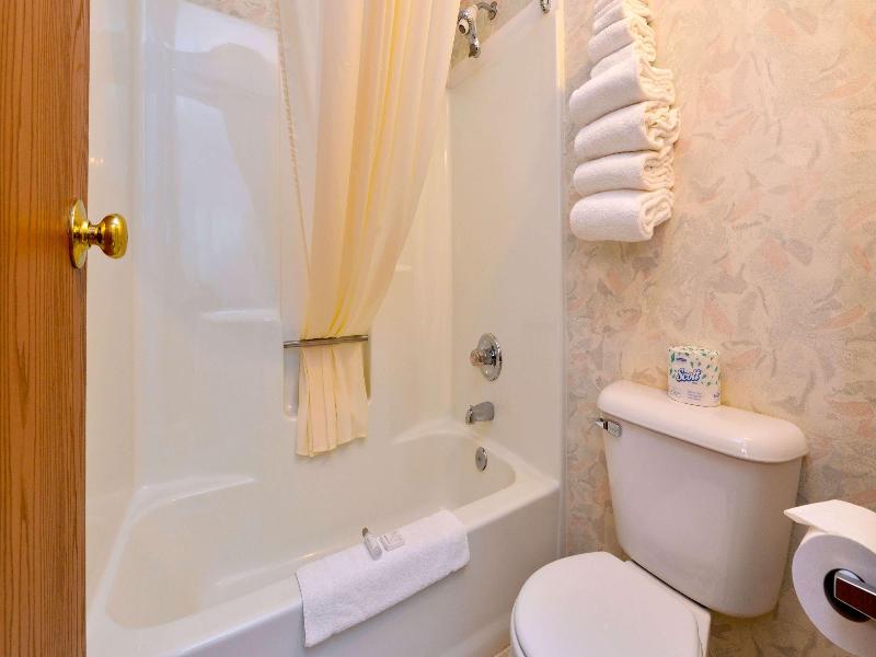 Magnuson Hotel Country Inn image