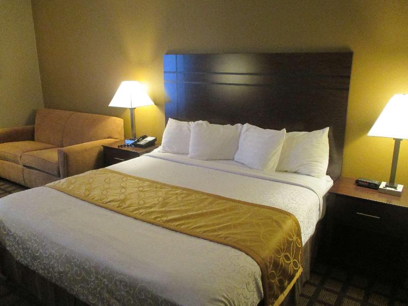 Best Western Plaza Hotel Saugatuck image