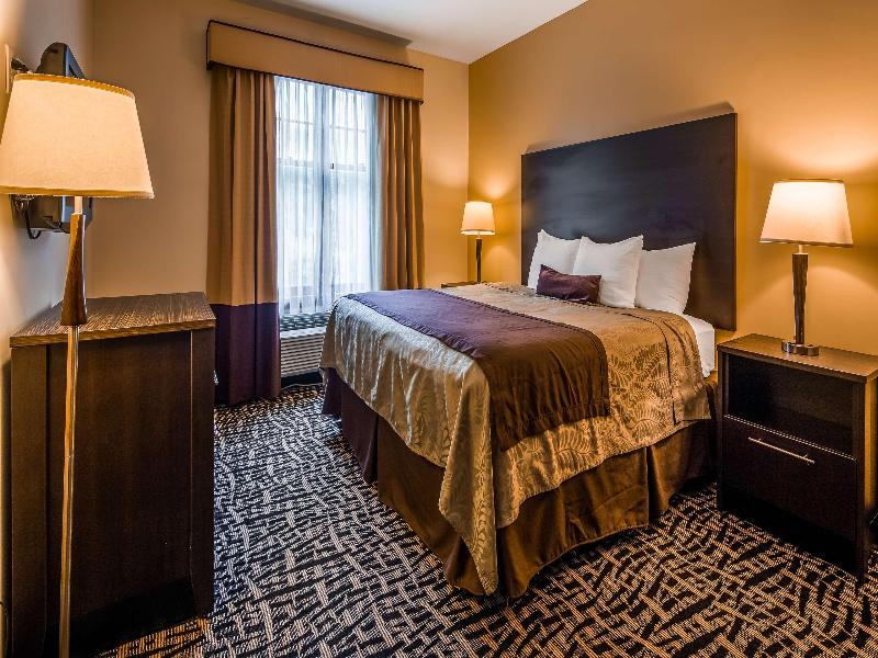 Best Western Plus The Inn & Suites at the Falls image