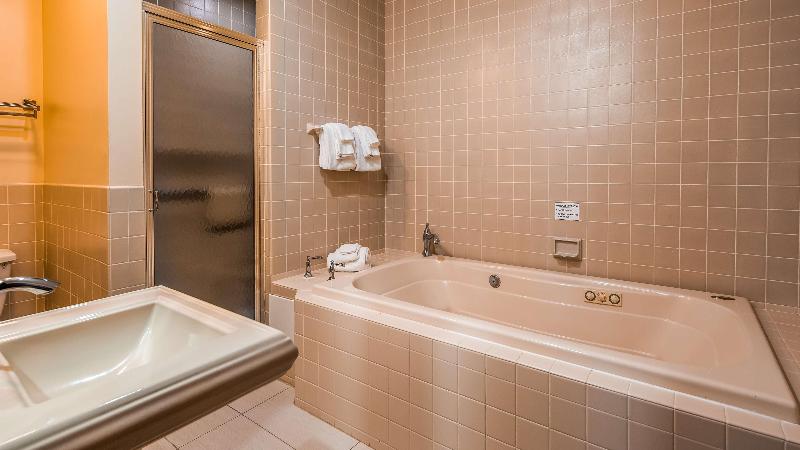 Best Western Plus The Inn & Suites at the Falls image