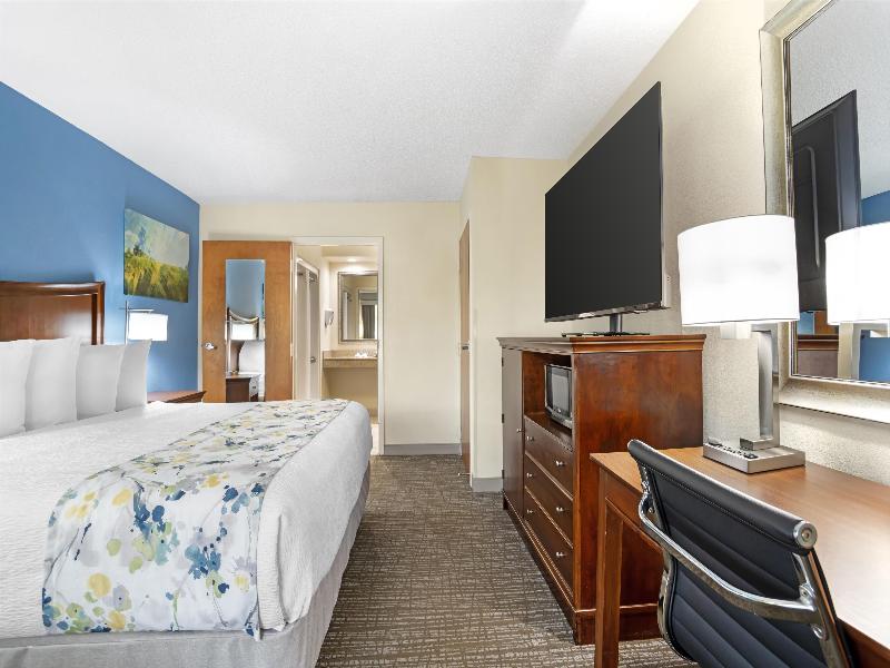 Best Western Inn & Suites - Monroe image
