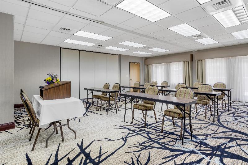 Best Western Plus River Escape Inn & Suites image
