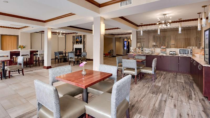 Best Western Plus River Escape Inn & Suites image