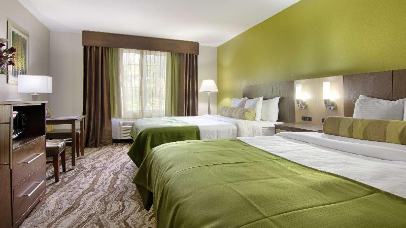 Best Western Plus River Escape Inn & Suites image