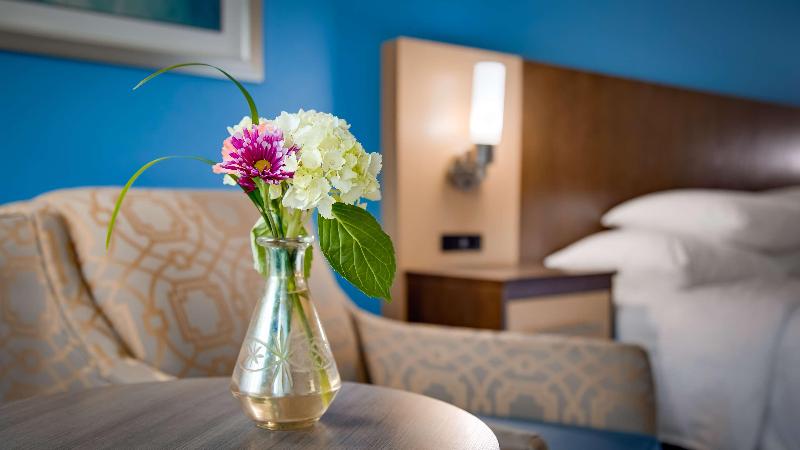 Best Western Plus River Escape Inn & Suites image