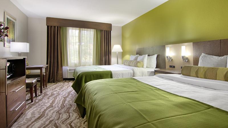 Best Western Plus River Escape Inn & Suites image