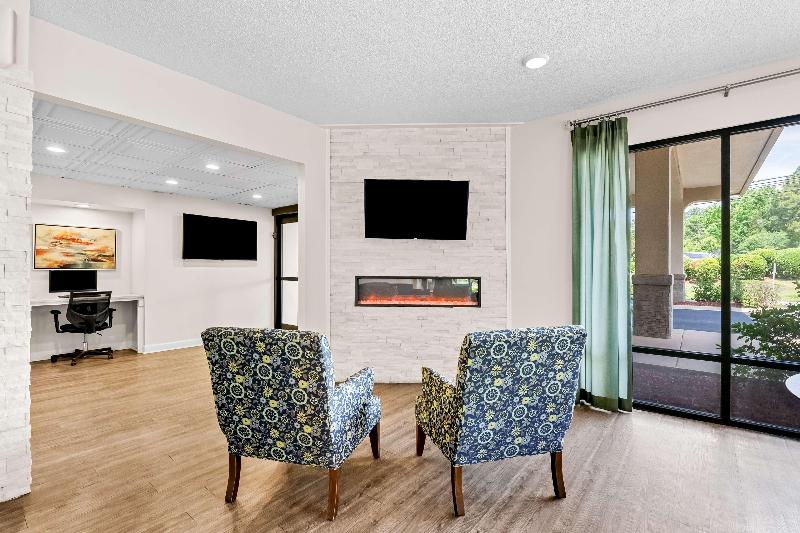 Surestay Plus By Bw Southern Pines Pinehurst image