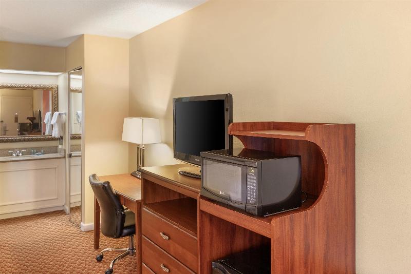 Best Western Hickory image