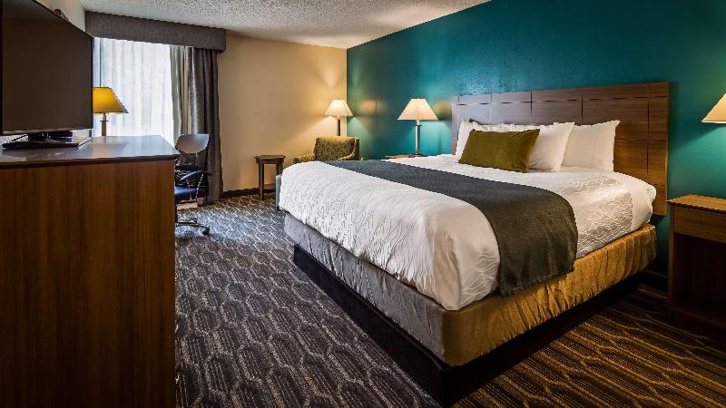 Best Western Plus Yadkin Valley Inn & Suites image
