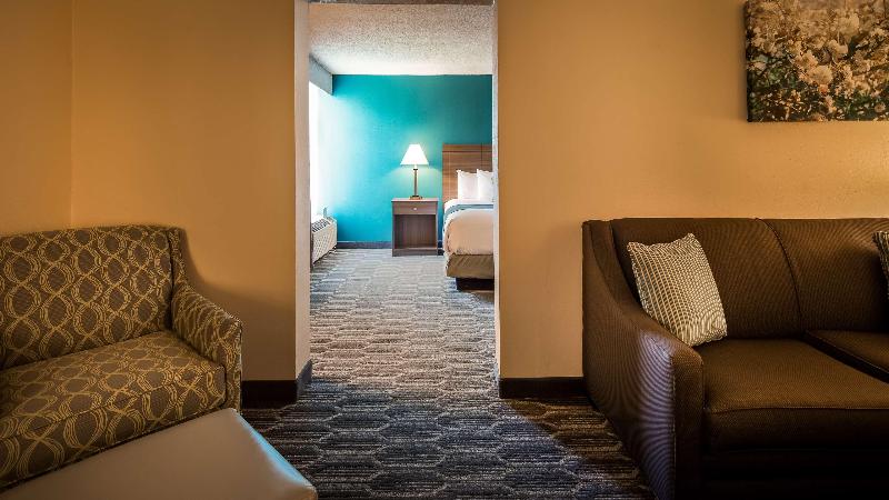 Best Western Plus Yadkin Valley Inn & Suites image