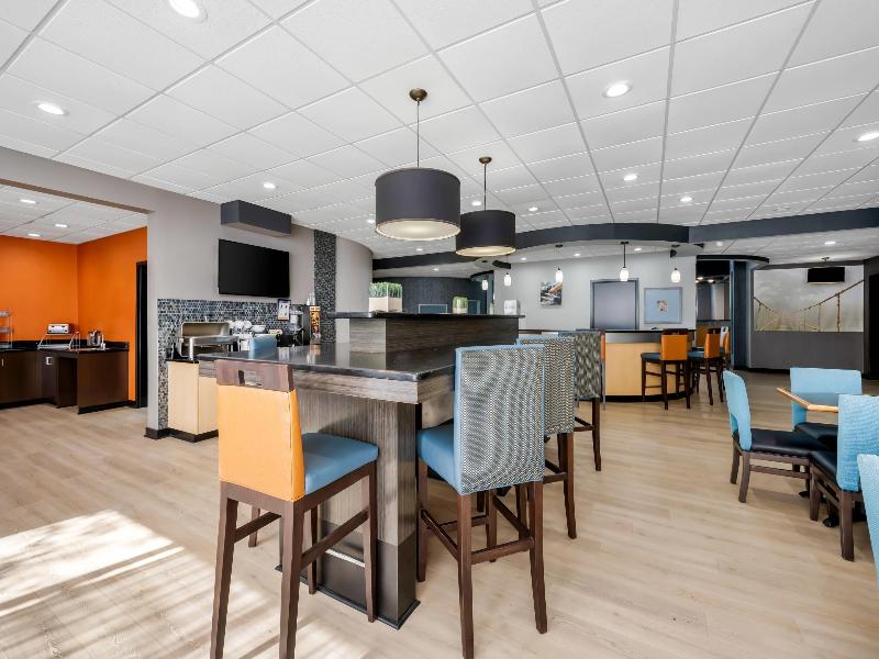 Comfort Suites New Bern near Cherry Point — photo 59