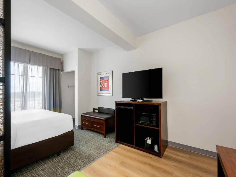 SUITE Accessible KING SIZE BED