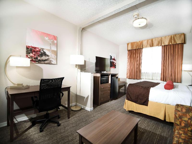 Best Western Plus Sandusky Hotel & Suites image