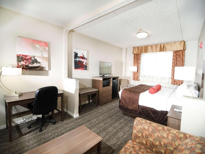 Best Western Plus Sandusky Hotel & Suites image