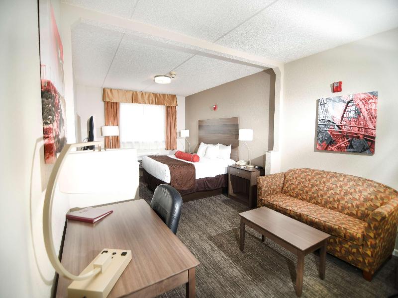 Best Western Plus Sandusky Hotel & Suites image
