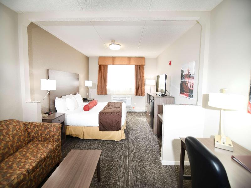 Best Western Plus Sandusky Hotel & Suites image