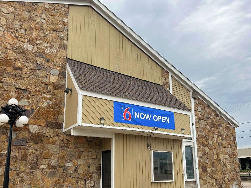 Best Western Raintree Motor Inn