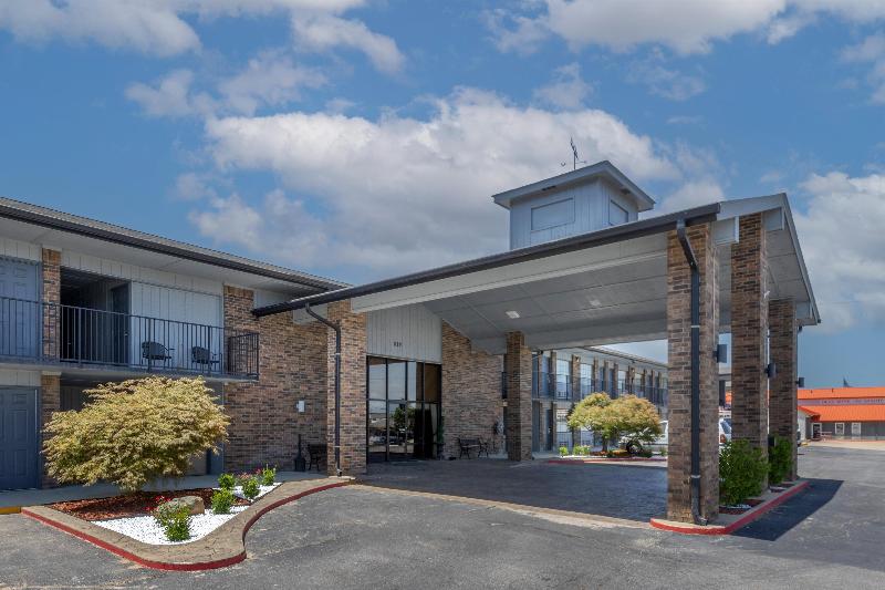 Surestay Plus By Best Western Poteau image