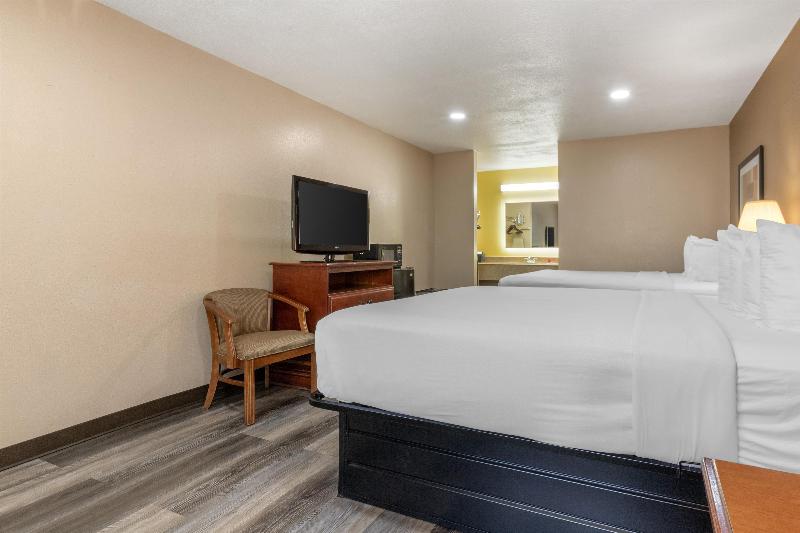 Surestay Plus By Best Western Poteau image