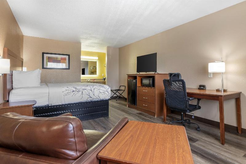 Surestay Plus By Best Western Poteau image