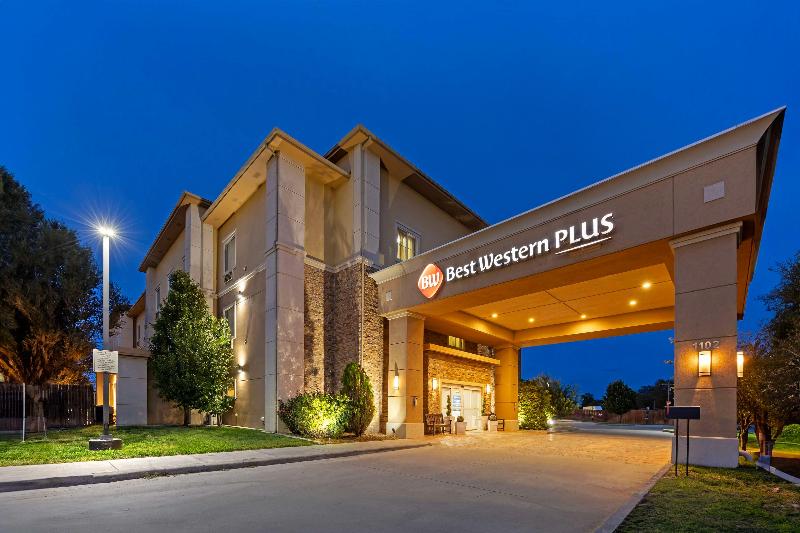 Best Western Plus Guymon Hotel & Suites image